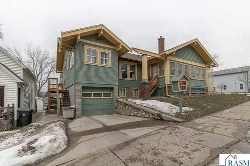 328 Willard St, Mankato, MN, 56001-2564 | Card Image