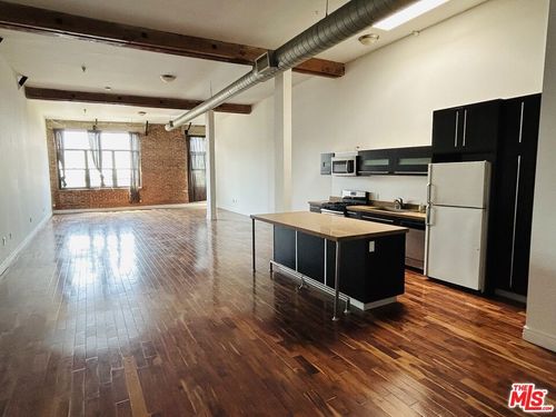unit-306-652 Mateo St, Los Angeles, CA, 90021-1341 | Card Image