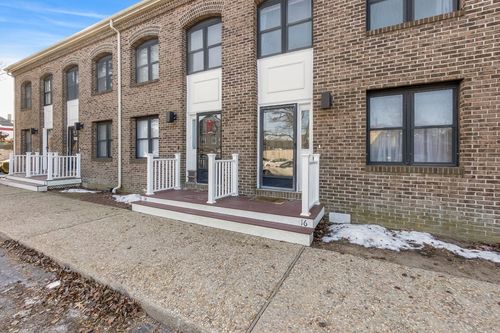 apt-16-33 Maplewood Ave, Gloucester, MA, 01930-6200 | Card Image