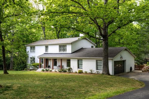 91 Carriage Hl, Signal Mountain, TN, 37377-2319 | Card Image