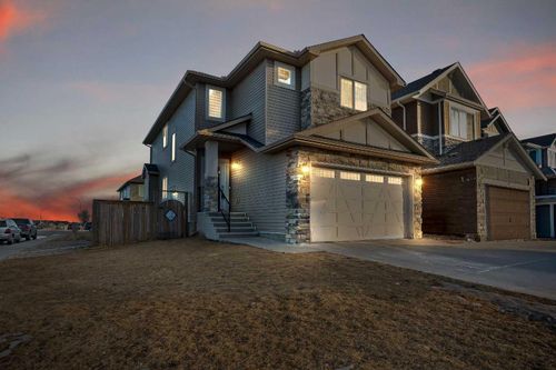 320 Nolancrest Cir Nw, Calgary, AB, T3R0T8 | Card Image
