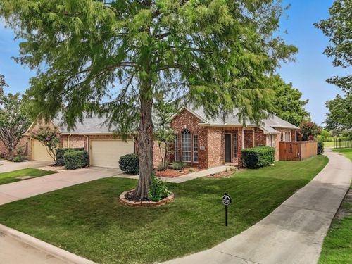 8909 Edinburgh Ln, Rowlett, TX, 75089-8348 | Card Image