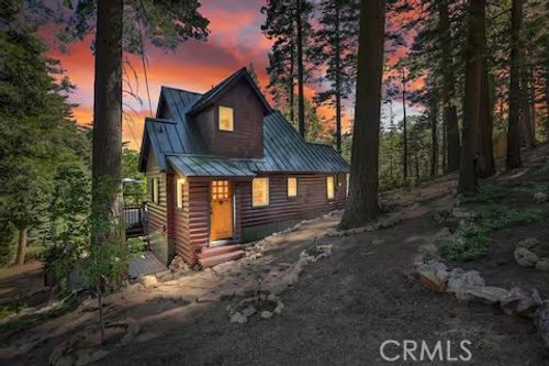 799 Crest Estates Dr, Lake Arrowhead, CA, 92352 | Card Image
