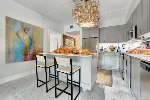 3-250 W Hidden Valley Blvd, Boca Raton, FL, 33487 | Card Image