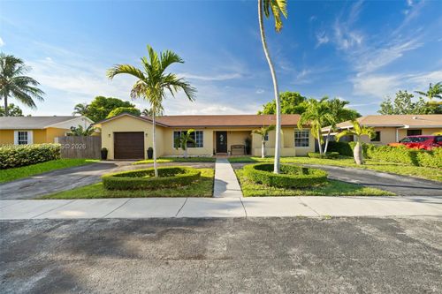11045 Sw 161st Ter, Miami, FL, 33157-2840 | Card Image