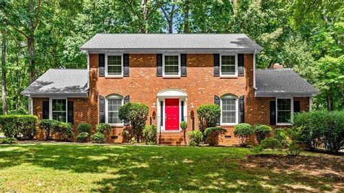 4204 Hobbs Rd, Greensboro, NC, 27410-3516 | Card Image