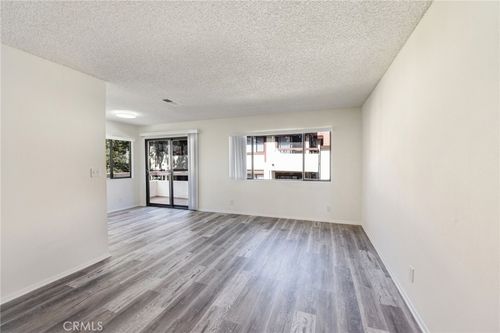 unit-1225-28029 Sarabande Ln, Canyon Country, CA, 91387-5437 | Card Image