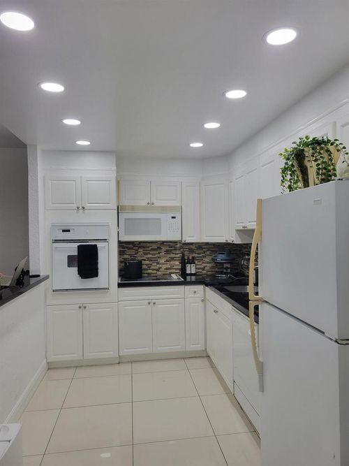 623-19370 Collins Ave, Sunny Isles Beach, FL, 33160-2440 | Card Image