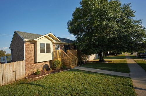 801 Woodspointe Way, Wilmore, KY, 40390-1486 | Card Image