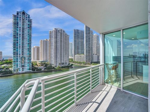 1423-325 S Biscayne Blvd, Miami, FL, 33131-2306 | Card Image