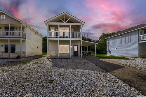 2541 Canyon Lake Forest Dr, Canyon Lake, TX, 78133-5017 | Card Image