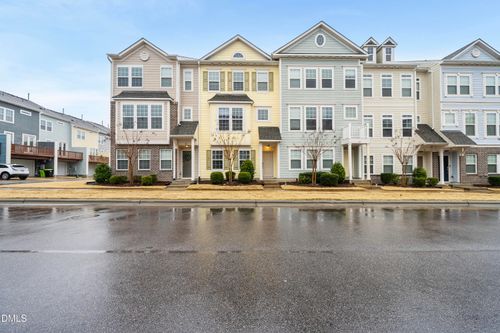 313 Great Northern Sta, Apex, NC, 27502-2473 | Card Image