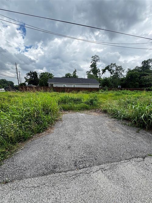 6813 Bonita St, Houston, TX, 77016-6913 | Card Image
