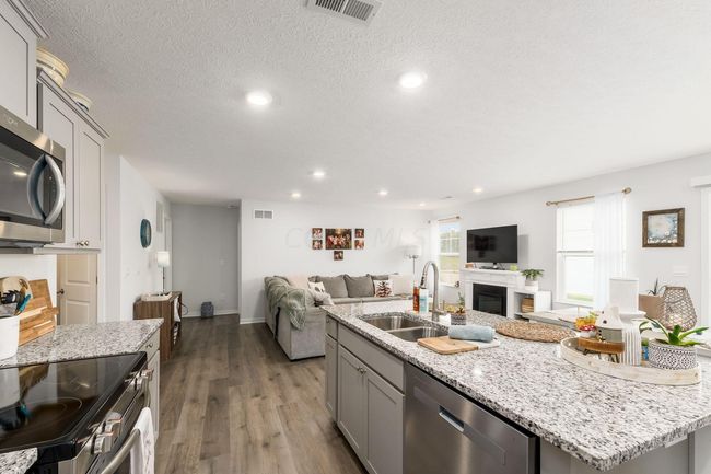 598 Faulkner Dr, House other with 3 bedrooms, 2 bathrooms and null parking in Lithopolis OH | Image 8