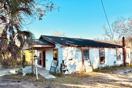 861 8th Ave, Graceville, FL, 32440-2123 | Card Image