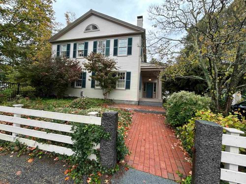 1-81 Front St, Exeter, NH, 03833-2722 | Card Image