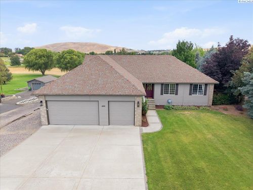 4101 Northlake Dr, West Richland, WA, 99353-8750 | Card Image