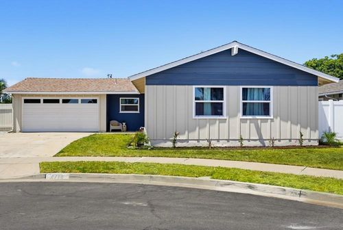 2718 Powhatan Ave, San Diego, CA, 92117-2420 | Card Image