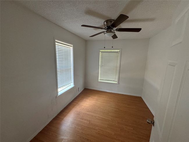 1133 Saucedo St, House other with 2 bedrooms, 1 bathrooms and 1 parking in Austin TX | Image 5