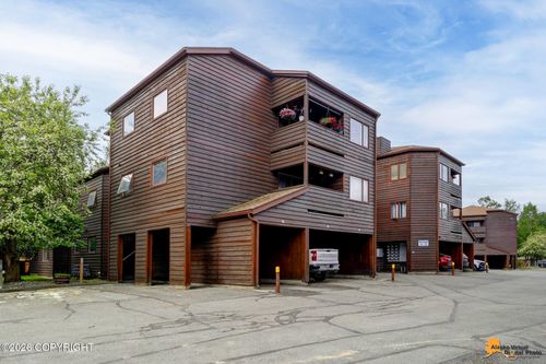 33-9740 Vanguard Dr, Anchorage, AK, 99507-5331 | Card Image