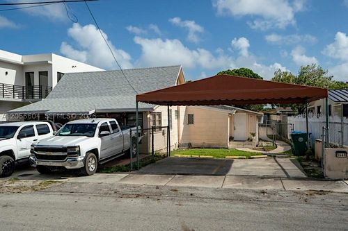 3438 Sw 2nd St, Miami, FL, 33135-1002 | Card Image