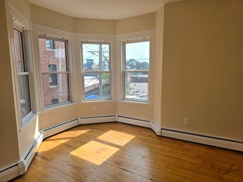 3-9-11 Bismarck St, Boston, MA, 02130 | Card Image