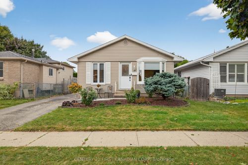 20 Ashbury Ave, London, ON, N6E1S8 | Card Image