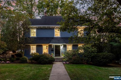 180 Wildwood Ave, Montclair, NJ, 07043-1828 | Card Image