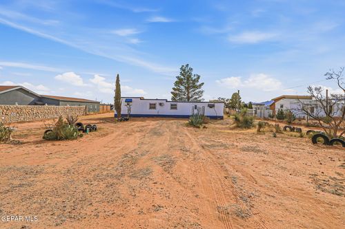 391 Sand Dune Way, Chaparral, NM, 88081-7857 | Card Image