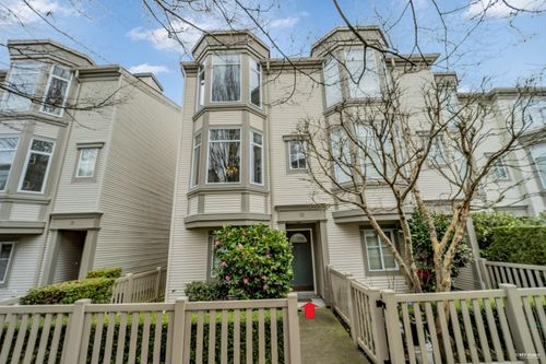 32-6179 No. 1 Rd, Richmond, BC, V7C1T4 | Card Image