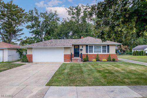 4289 Swaffield Rd, South Euclid, OH, 44121-3546 | Card Image
