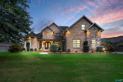 23 Mcmullen Ln Se, Gurley, AL, 35748-8000 | Card Image