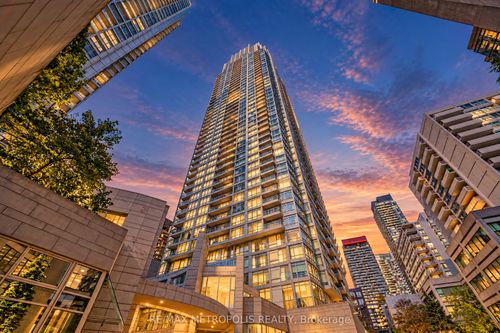 3709-2191 Yonge St, Toronto, ON, M4S3H8 | Card Image