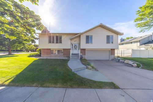 4491 S 1600 W, Roy, UT, 84067-3030 | Card Image