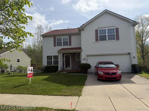 840 Andover Woods Dr, Fenton, MI, 48430-4131 | Card Image