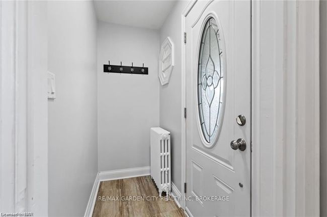 246 York St, House other with 3 bedrooms, 2 bathrooms and 3 parking in Saint Catharines ON | Image 6