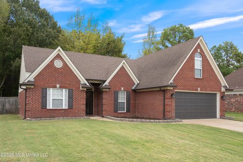 6746 White Hawk Ln, Olive Branch, MS, 38654-7388 | Card Image