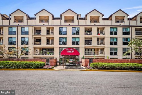apt-200-1040 Deer Ridge Dr, BALTIMORE, MD, 21210-2570 | Card Image