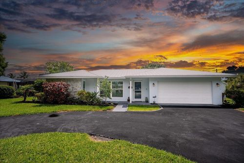 2066 5th Ct Se, Vero Beach, FL, 32962-7321 | Card Image