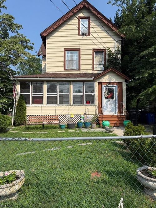736 W Front St, Plainfield, NJ, 07060-1033 | Card Image