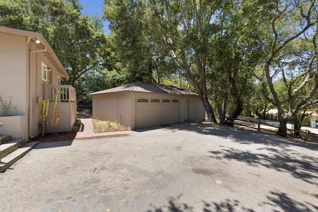 10605 Berkshire Dr, House other with 4 bedrooms, 4 bathrooms and 4 parking in Los Altos Hills CA | Image 52