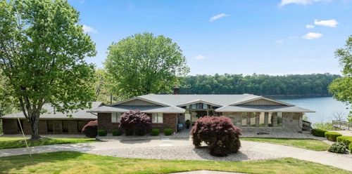 275 Lakeview Dr, Somerset, KY, 42503-9252 | Card Image