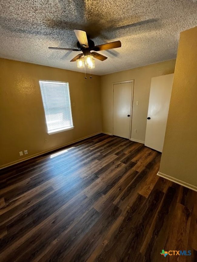 202 S Walnut St, Townhouse with 2 bedrooms, 2 bathrooms and null parking in Lampasas TX | Image 6