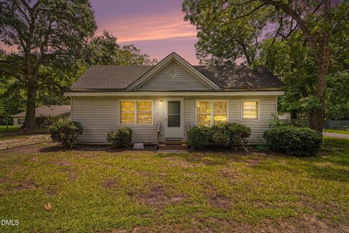 502 N Cypress St, Wendell, NC, 27591-9706 | Card Image