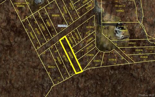 10 Hideaway Pl, Beacon, NY, 12508 | Card Image