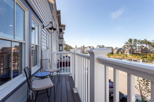 d-203 Market St, Pacific Beach, WA, 98571 | Card Image