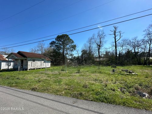 920 Mear St, Crowley, LA, 70526-5946 | Card Image
