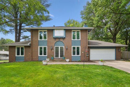 2816 Watrous Ave, Des Moines, IA, 50321-2235 | Card Image
