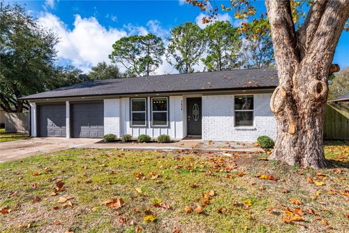 3426 Meadow Ln, Dickinson, TX, 77539-9328 | Card Image