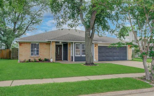 11315 Toucan Ln, Houston, TX, 77067-2829 | Card Image